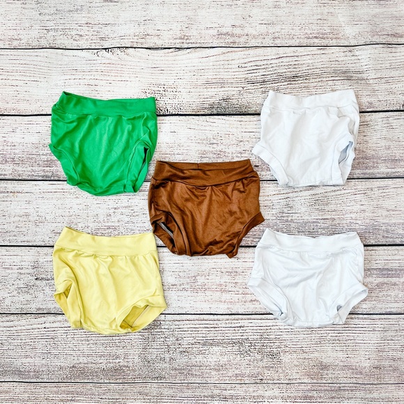 Wren’s Closet Bummies - Picture 1 of 2